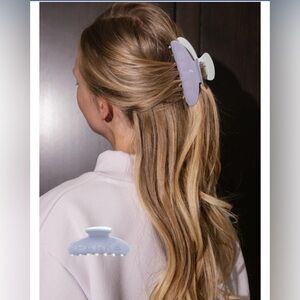 Parke SOLD OUT Claw Clip * Lilac